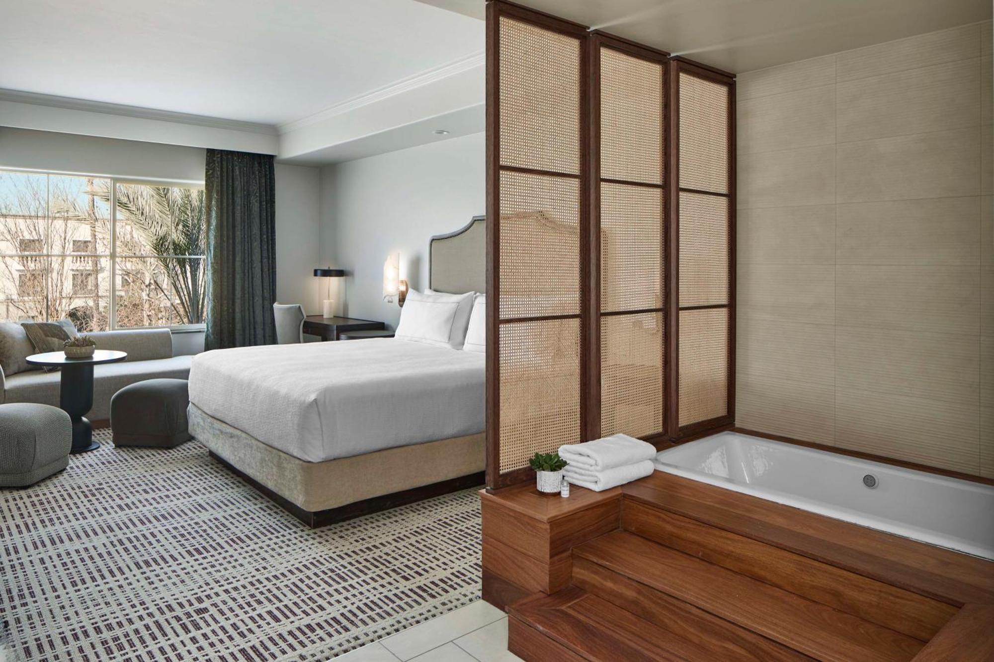 Bellasera & Paso Robles, Tapestry By Hilton
