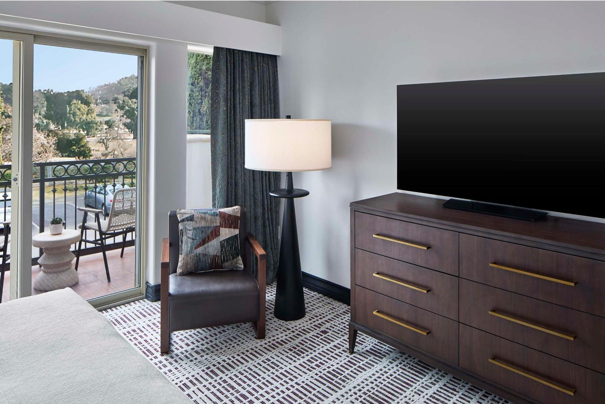 Bellasera & Paso Robles, Tapestry By Hilton Hotel 4*