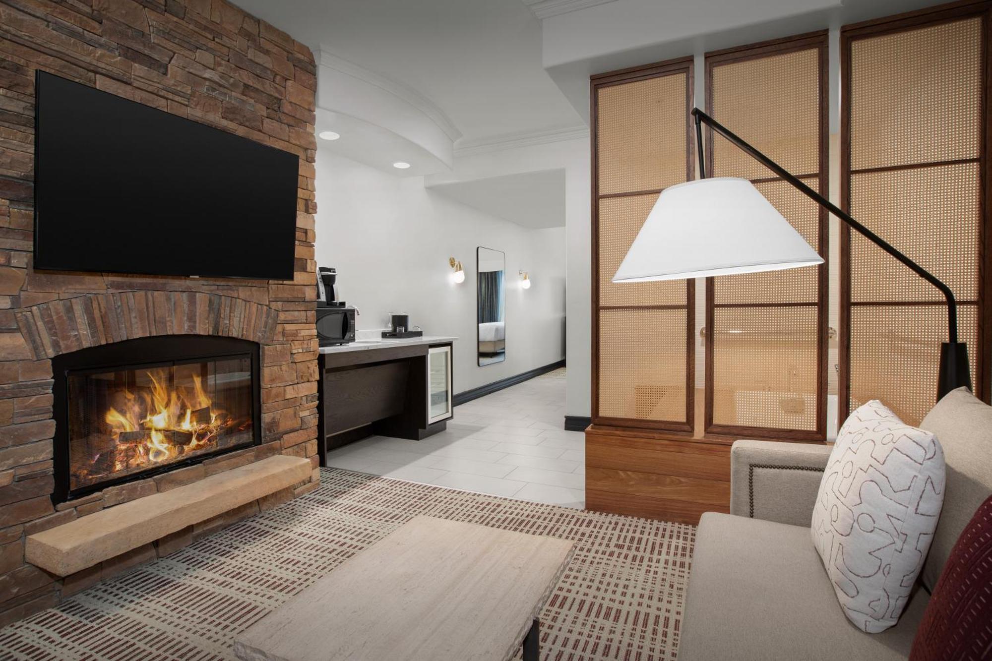 Bellasera & Paso Robles, Tapestry By Hilton Hotel Paso Robles