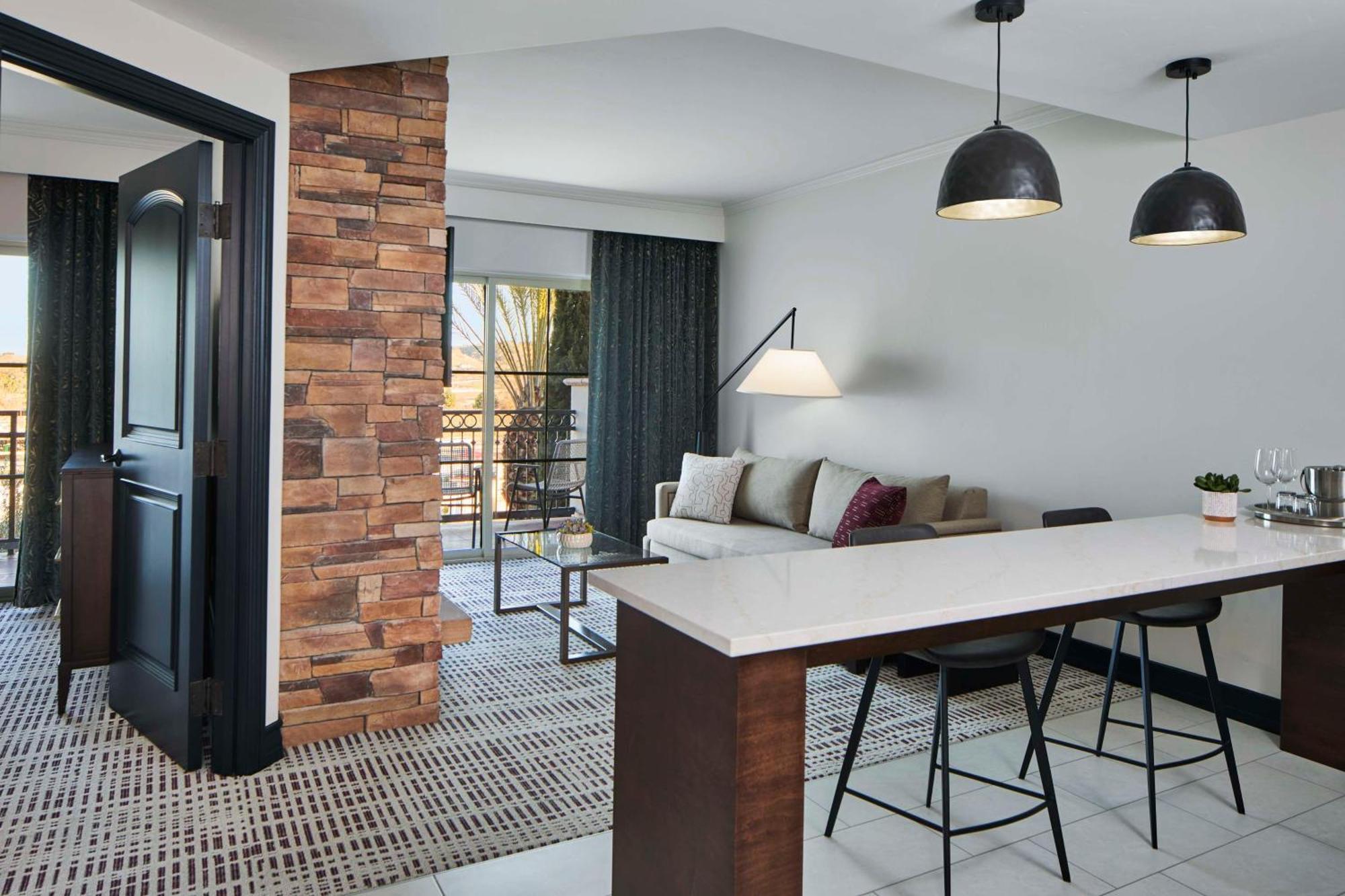 Bellasera & Paso Robles, Tapestry By Hilton 4*