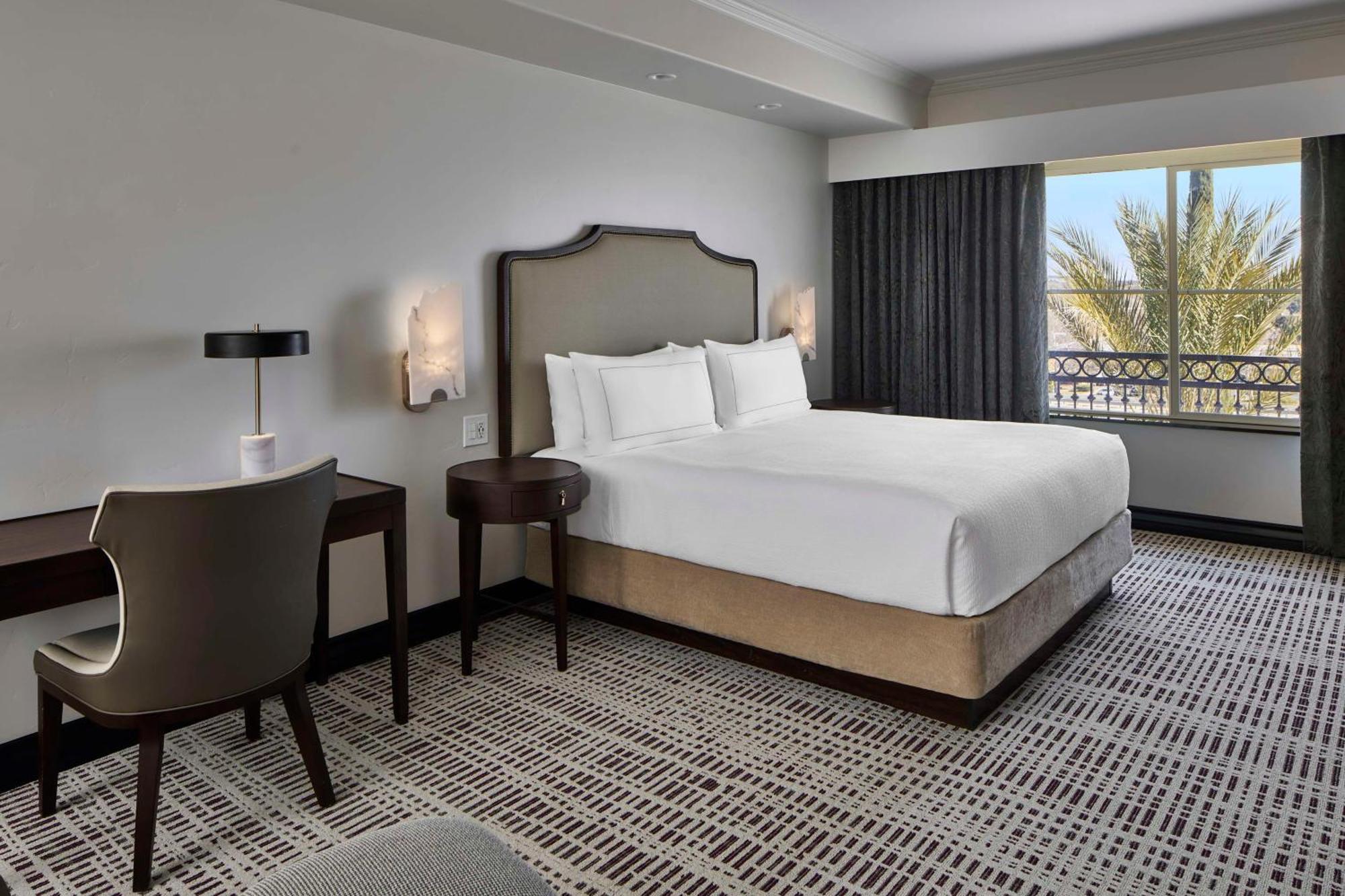 Bellasera & Paso Robles, Tapestry By Hilton Paso Robles
