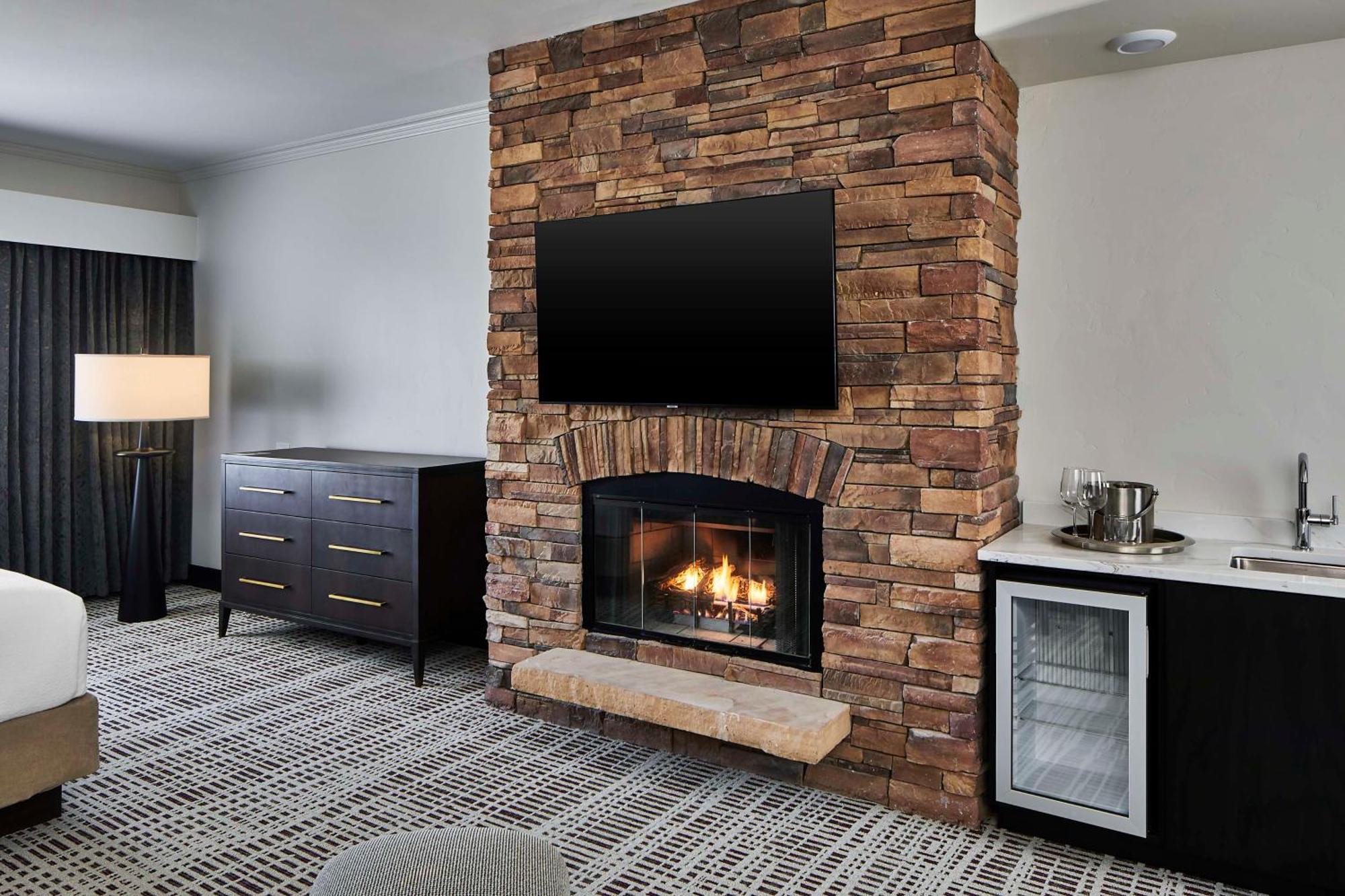 Bellasera & Paso Robles, Tapestry By Hilton 4* Paso Robles